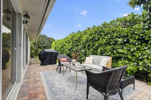 House in Boynton Beach, Florida 3 bedrooms, 199.28 sq.m. № 2244705 - photo 23