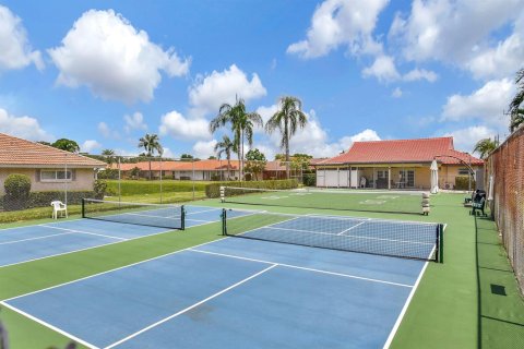 House in Boynton Beach, Florida 3 bedrooms, 199.28 sq.m. № 2244705 - photo 27