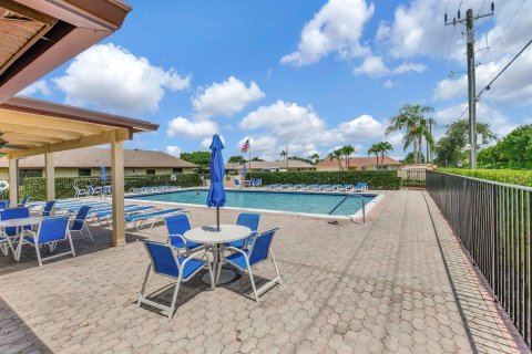 House in Boynton Beach, Florida 3 bedrooms, 199.28 sq.m. № 2244705 - photo 26
