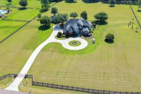 House in Alachua, Florida 6 bedrooms, 486.34 sq.m. № 2139147 - photo 2