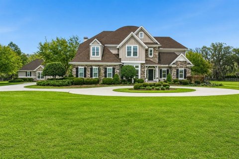 House in Alachua, Florida 6 bedrooms, 486.34 sq.m. № 2139147 - photo 6