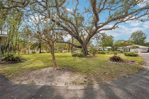 House in Sarasota, Florida 3 bedrooms, 131.18 sq.m. № 1545826 - photo 20