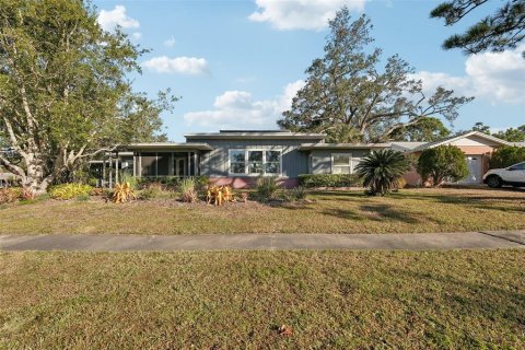 House in Sarasota, Florida 3 bedrooms, 131.18 sq.m. № 1545826 - photo 22