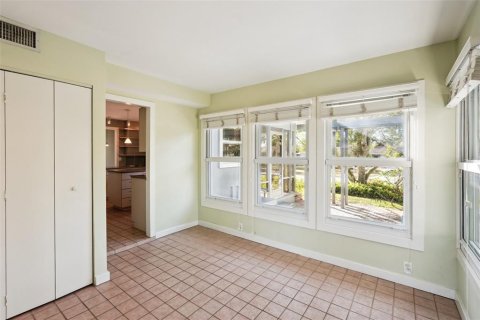 House in Sarasota, Florida 3 bedrooms, 131.18 sq.m. № 1545826 - photo 2
