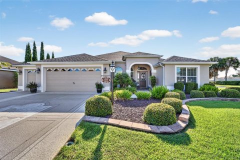 Casa en The Villages, Florida 3 dormitorios, 179.02 m2 № 2380525