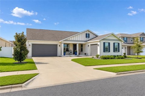 House in Ocala, Florida 5 bedrooms, 296.45 sq.m. № 2339542