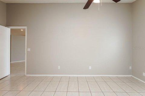Villa ou maison à louer à Orlando, Floride: 3 chambres, 130.43 m2 № 2434525 - photo 7