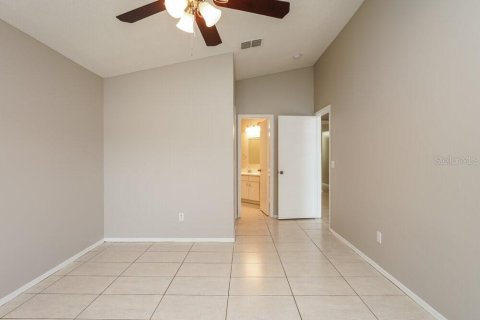 Villa ou maison à louer à Orlando, Floride: 3 chambres, 130.43 m2 № 2434525 - photo 6