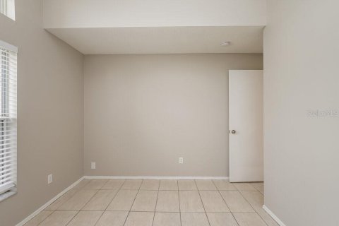 Villa ou maison à louer à Orlando, Floride: 3 chambres, 130.43 m2 № 2434525 - photo 9