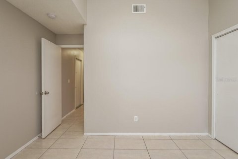 Villa ou maison à louer à Orlando, Floride: 3 chambres, 130.43 m2 № 2434525 - photo 10