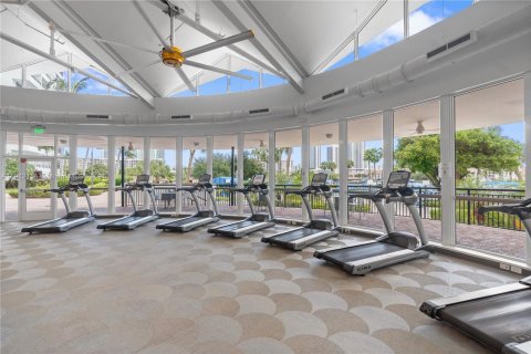 Copropriété à louer à Hallandale Beach, Floride: 1 chambre, 88.26 m2 № 1966848 - photo 26