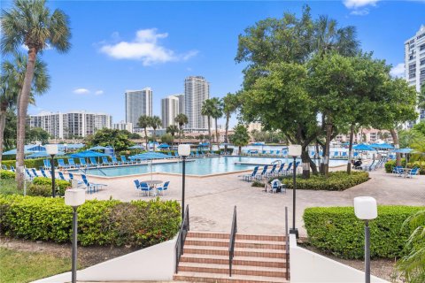 Copropriété à louer à Hallandale Beach, Floride: 1 chambre, 88.26 m2 № 1966848 - photo 23