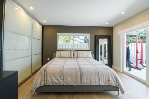 Condo in Miami, Florida, 3 bedrooms  № 1944053 - photo 14