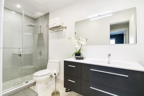 Condo in Miami, Florida, 3 bedrooms  № 1944053 - photo 23