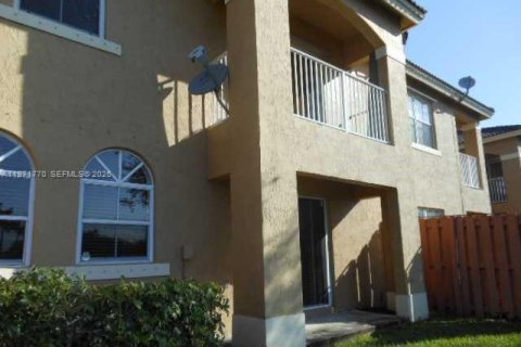 Touwnhouse à Miramar, Floride 3 chambres, 142.7 m2 № 2032426