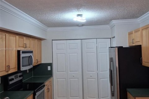 Touwnhouse à louer à Miramar, Floride: 3 chambres, 142.7 m2 № 2032426 - photo 7