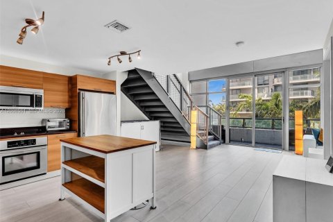 Купить кондоминиум в Майами, Флорида 1 спальня, 127.55м2, № 2172651 - фото 4