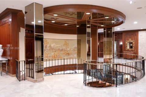 Condo in Miami Beach, Florida, 1 bedroom  № 2067905 - photo 17