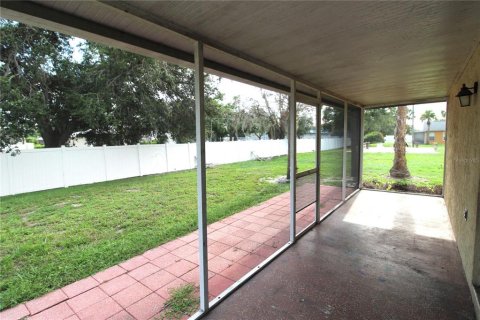 Apartment in Sarasota, Florida 2 bedrooms, 81.29 sq.m. № 1822808 - photo 10