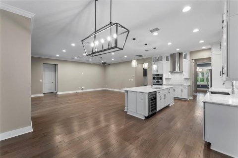 Купить виллу или дом в Тампа, Флорида 9 комнат, 331.38м2, № 1910996 - фото 14