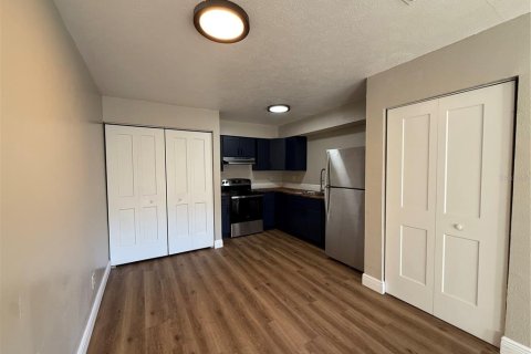 Commercial property in Ocala, Florida 8 bedrooms, 300.35 sq.m. № 2420290 - photo 3