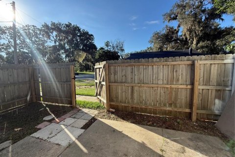 Commercial property in Ocala, Florida 8 bedrooms, 300.35 sq.m. № 2420290 - photo 14