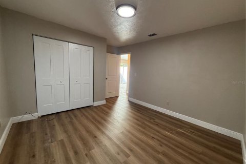 Commercial property in Ocala, Florida 8 bedrooms, 300.35 sq.m. № 2420290 - photo 13