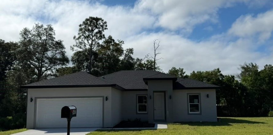 House in Citrus Springs, Florida 4 bedrooms, 160.72 sq.m. № 2394392