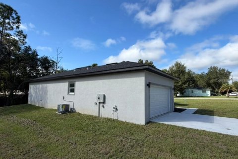 House in Citrus Springs, Florida 4 bedrooms, 160.72 sq.m. № 2394392 - photo 10