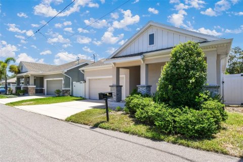 Casa en venta en Dunedin, Florida, 4 dormitorios, 201.23 m2 № 1826620 - foto 2