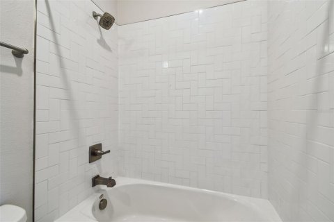 Casa en venta en Dunedin, Florida, 4 dormitorios, 201.23 m2 № 1826620 - foto 17