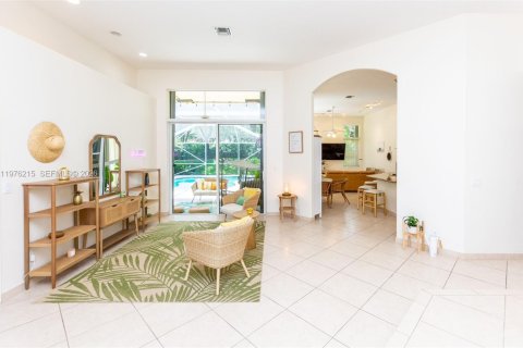 Villa ou maison à louer à Weston, Floride: 5 chambres, 233.09 m2 № 2042804 - photo 3