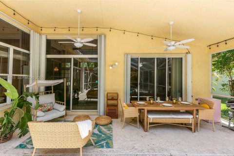 Villa ou maison à louer à Weston, Floride: 5 chambres, 233.09 m2 № 2042804 - photo 14