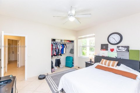 Villa ou maison à louer à Weston, Floride: 5 chambres, 233.09 m2 № 2042804 - photo 12