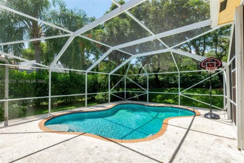 Villa ou maison à louer à Weston, Floride: 5 chambres, 233.09 m2 № 2042804 - photo 13