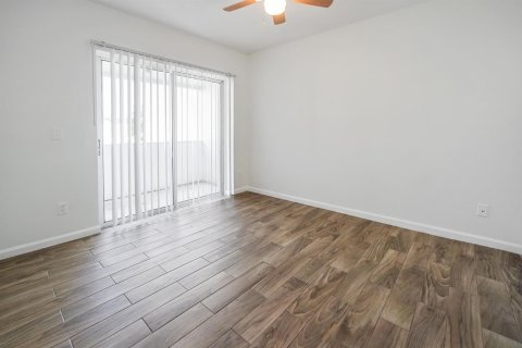 Touwnhouse à louer à West Palm Beach, Floride: 2 chambres, 118.64 m2 № 2260911 - photo 10