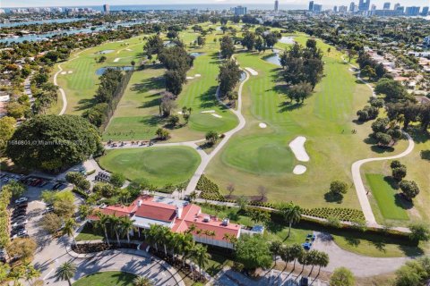 Casa en venta en Miami Beach, Florida, 4 dormitorios, 271.92 m2 № 1333357 - foto 26