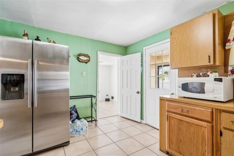 Casa en venta en Tampa, Florida, 3 dormitorios, 116.78 m2 № 2167437 - foto 19