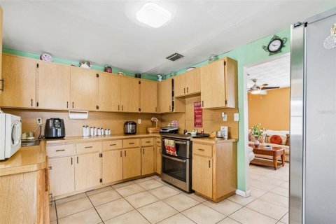 Casa en venta en Tampa, Florida, 3 dormitorios, 116.78 m2 № 2167437 - foto 17