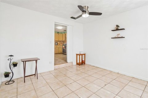Casa en venta en Tampa, Florida, 3 dormitorios, 116.78 m2 № 2167437 - foto 28