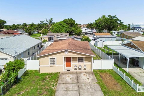 Casa en venta en Tampa, Florida, 3 dormitorios, 116.78 m2 № 2167437 - foto 8