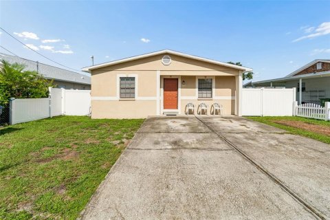 Casa en Tampa, Florida 3 dormitorios, 116.78 m2 № 2167437
