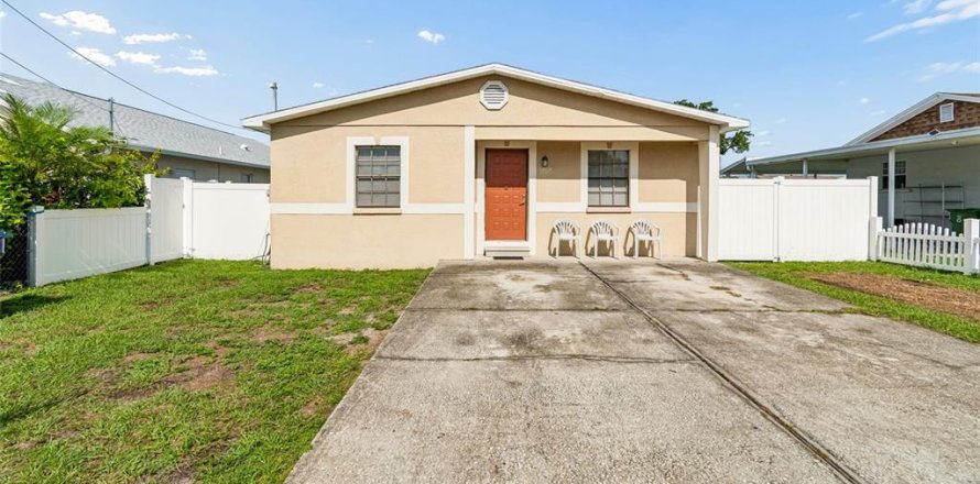 Casa en Tampa, Florida 3 dormitorios, 116.78 m2 № 2167437
