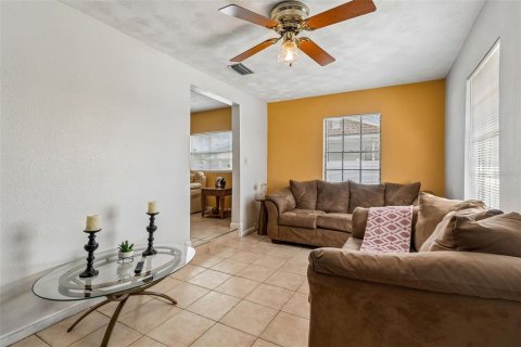Casa en venta en Tampa, Florida, 3 dormitorios, 116.78 m2 № 2167437 - foto 12