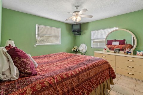 Casa en venta en Tampa, Florida, 3 dormitorios, 116.78 m2 № 2167437 - foto 26