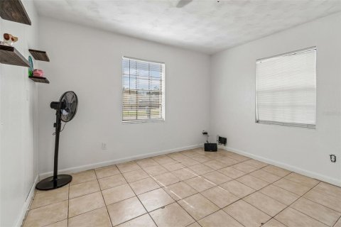 Casa en venta en Tampa, Florida, 3 dormitorios, 116.78 m2 № 2167437 - foto 30