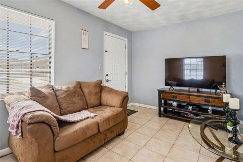 Casa en venta en Tampa, Florida, 3 dormitorios, 116.78 m2 № 2167437 - foto 13
