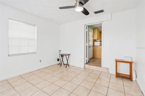 Casa en venta en Tampa, Florida, 3 dormitorios, 116.78 m2 № 2167437 - foto 29