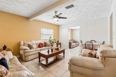 Casa en venta en Tampa, Florida, 3 dormitorios, 116.78 m2 № 2167437 - foto 14