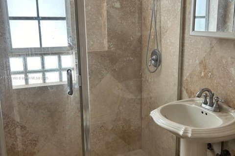 Copropriété à vendre à Miami Beach, Floride: 1 chambre, 66.33 m2 № 1867825 - photo 16